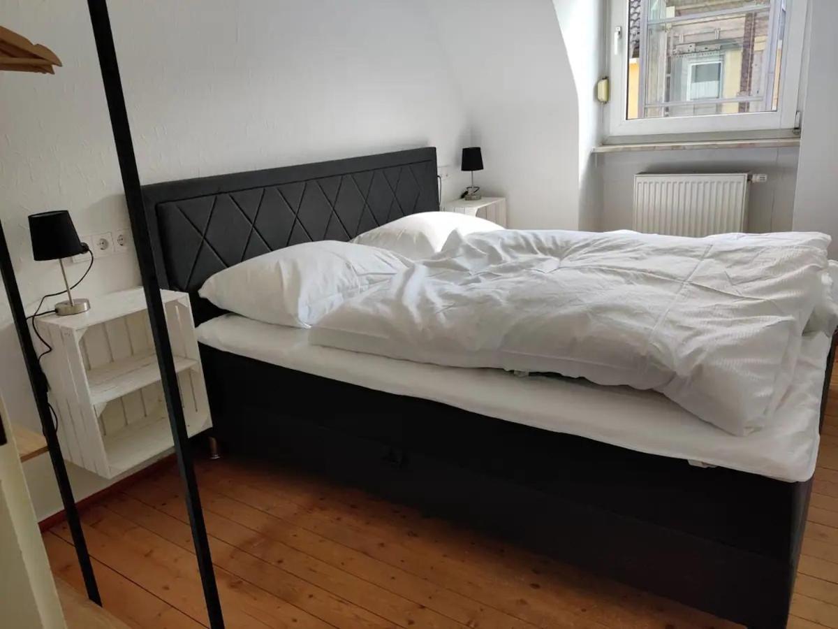 With Private Parking Lot Apartment Würzburg